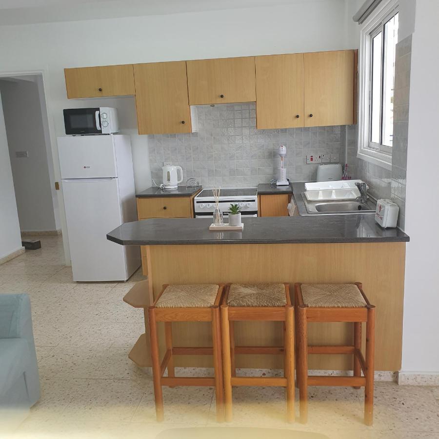 G&E Harbour Apartments Lachi Exterior foto