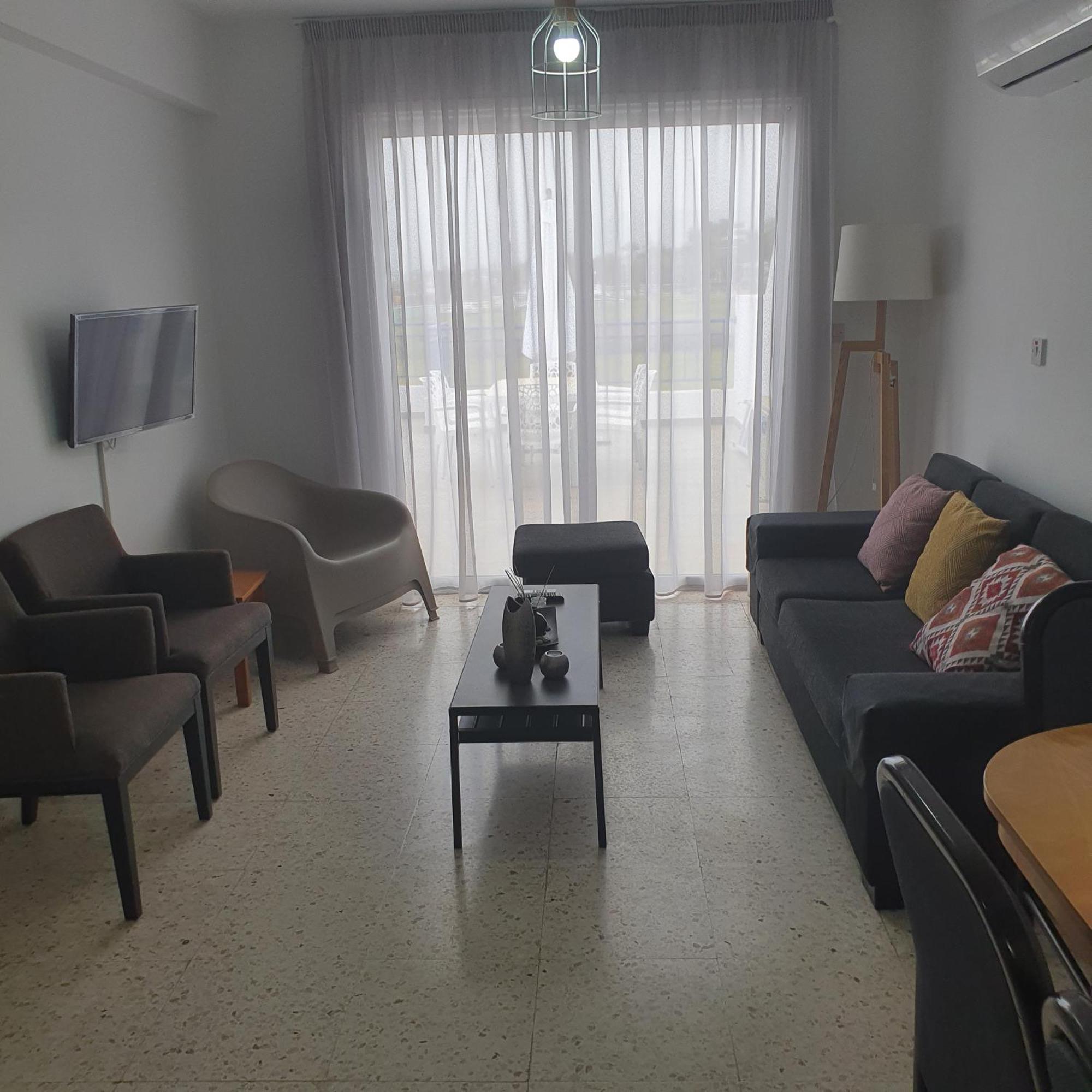 G&E Harbour Apartments Lachi Exterior foto
