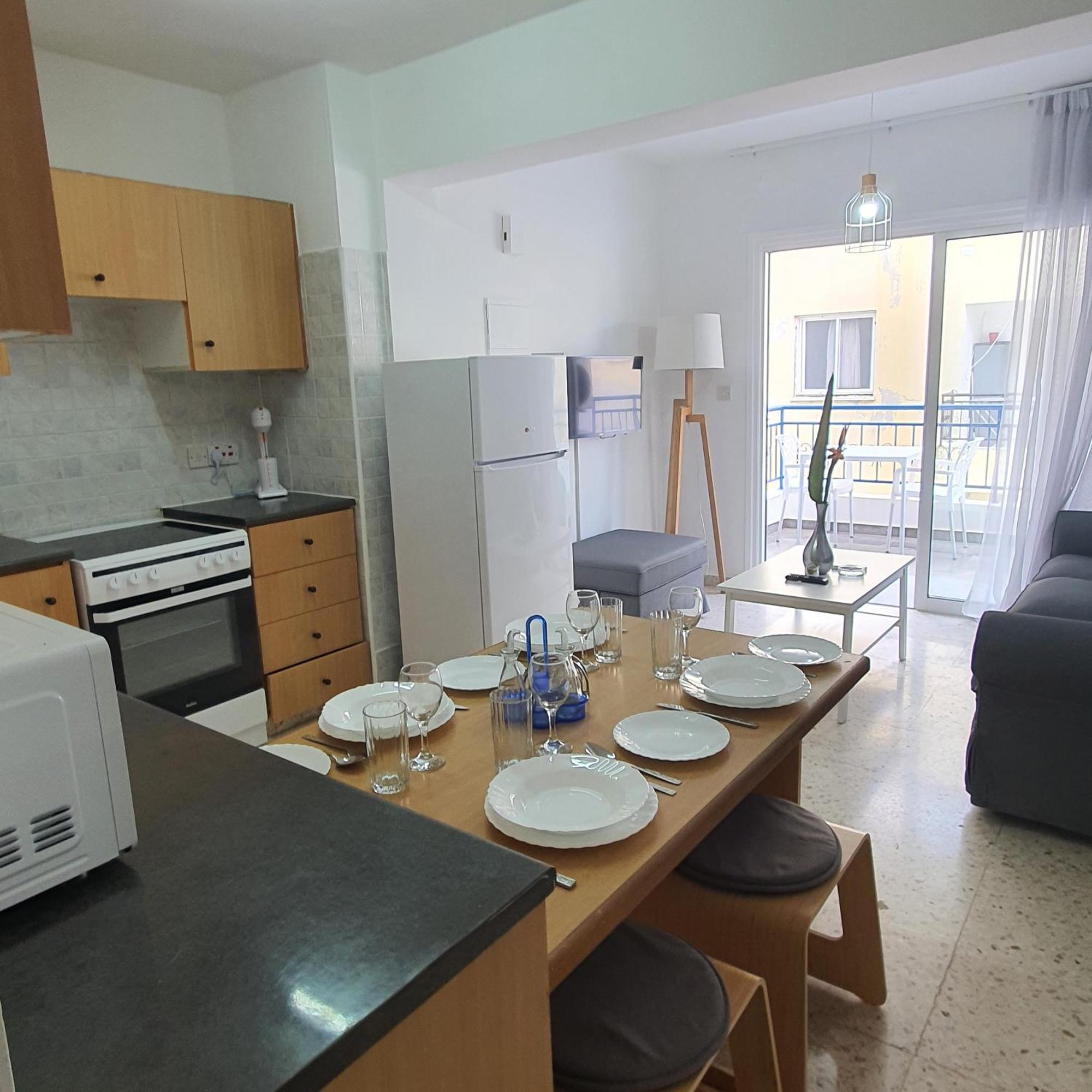 G&E Harbour Apartments Lachi Exterior foto